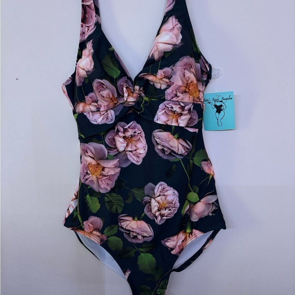 New Betty’s Beach Bungalow Floral Navy One-Piece Swimsuit Size 8